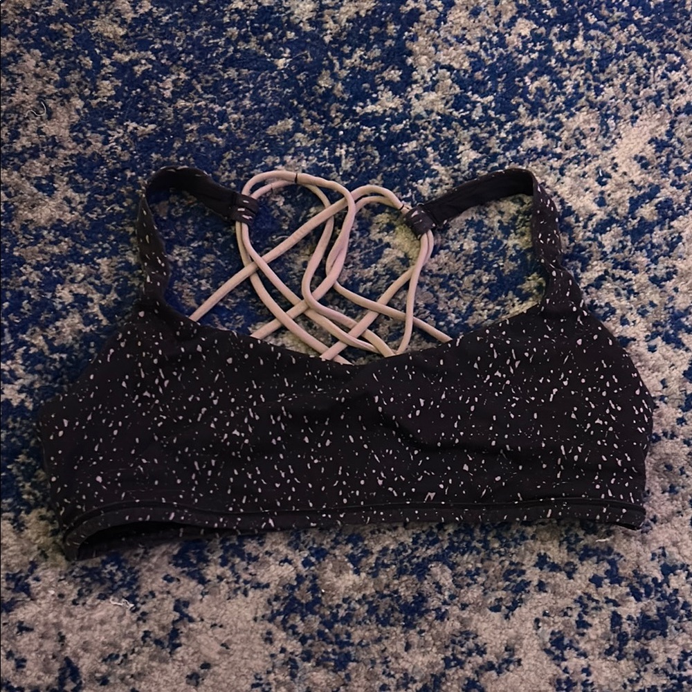 LULULEMON SPORTS BRA